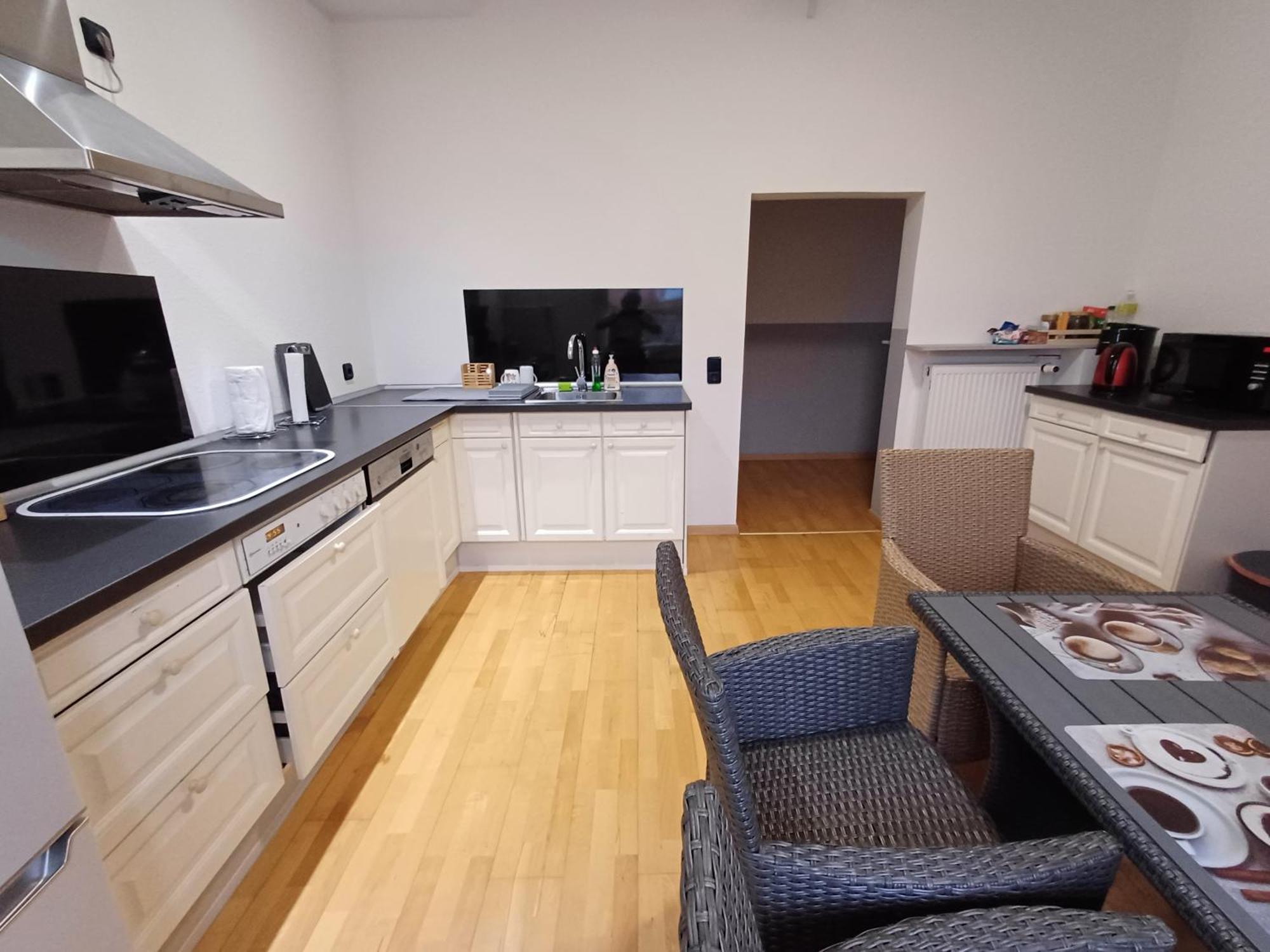 Doppelzimmer, Tv- Bad, Kuehlschrank- Parkplatz-17 Meine ภายนอก รูปภาพ